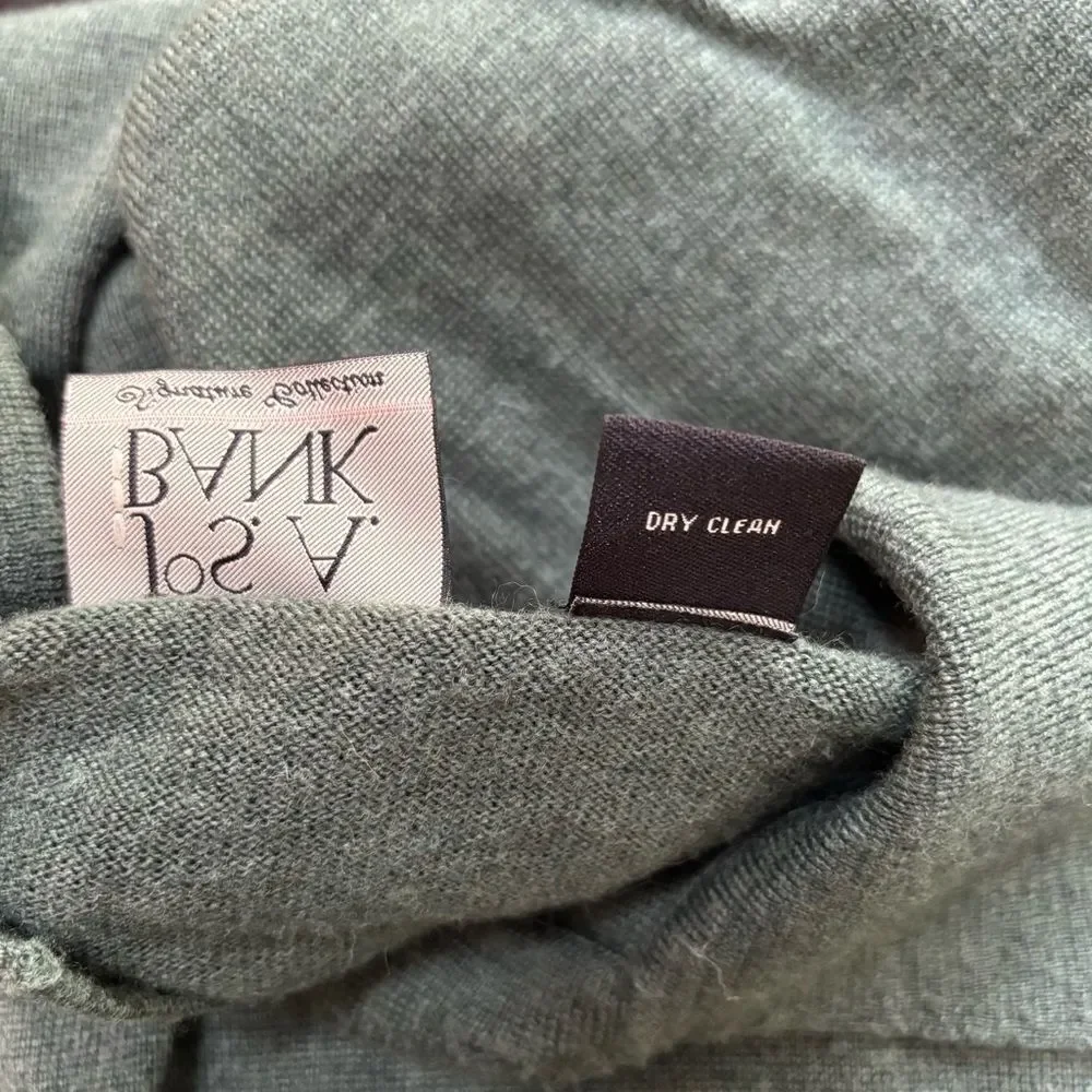 Jos. A. Bank Signature Collection Merino Wool Sweater – Forest Green (XL)